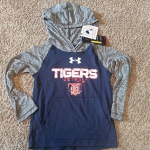 NWT UA Hooded Shirt